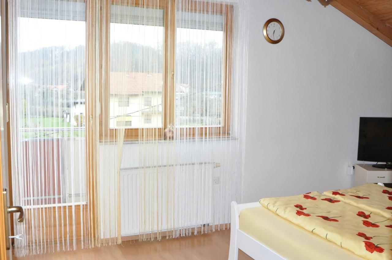 Apartmani M&D Laktaši Buitenkant foto